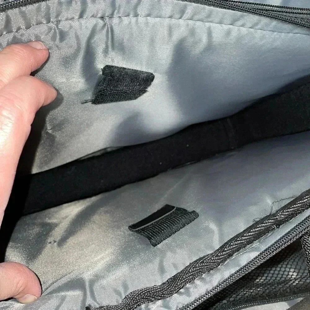 Dell Lap Top Case-Black - Picture 5 of 9